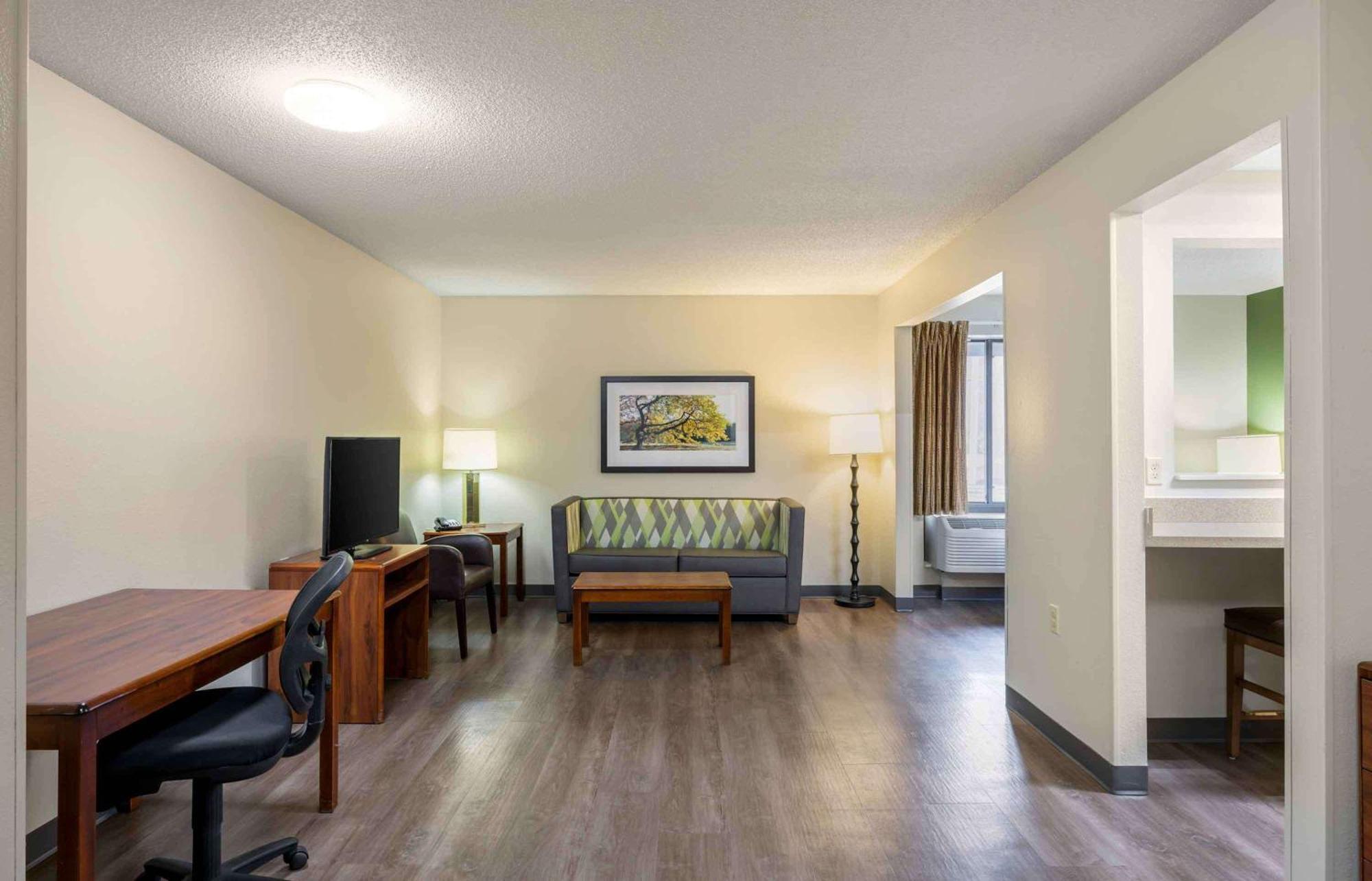 Extended Stay America Suites - Omaha - West Exterior photo