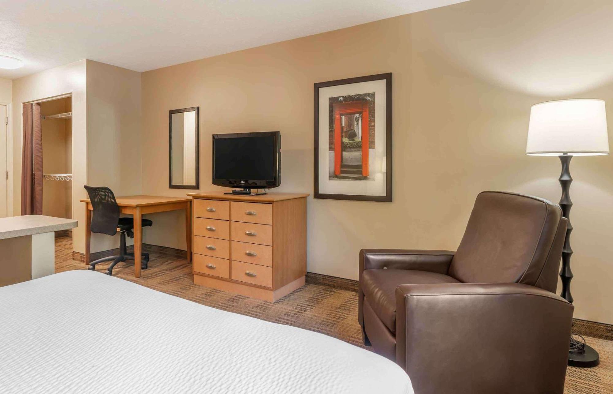 Extended Stay America Suites - Omaha - West Exterior photo